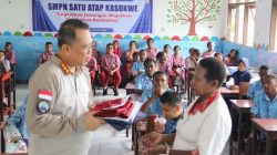 Satgas Operasi Damai Cartenz-2026 terus mengedepankan pendekatan humanis demi membentengi masa depan generasi muda Papua