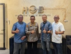 Sinergi Dunia Usaha dan Kepolisian: 2.000 Pasang Sandal Disalurkan untuk Kesejahteraan Masyarakat Papua