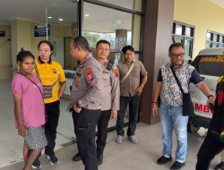 KORBAN PENCULIKAN DI JILA KEMBALI KE PANGKUAN KELUARGA, SATGAS DAMAI CARTENZ DAN POLRES MIMIKA PASTIKAN KONDISI DEMERINA STABIL
